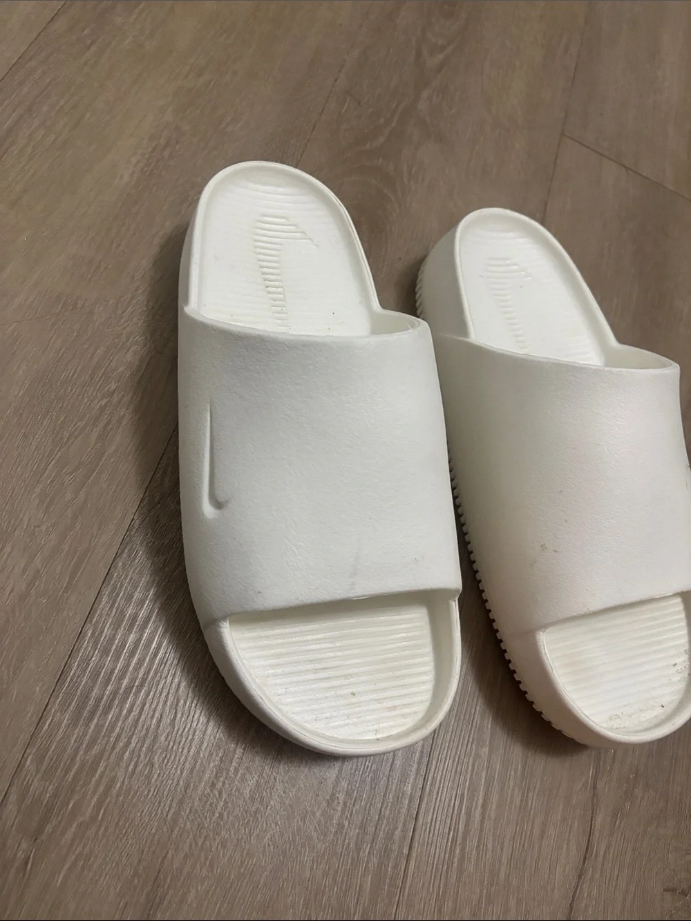 Nike White Slide Sandals - Minimal Slip-On Design